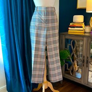 Slim cut plaid cropped trousers
